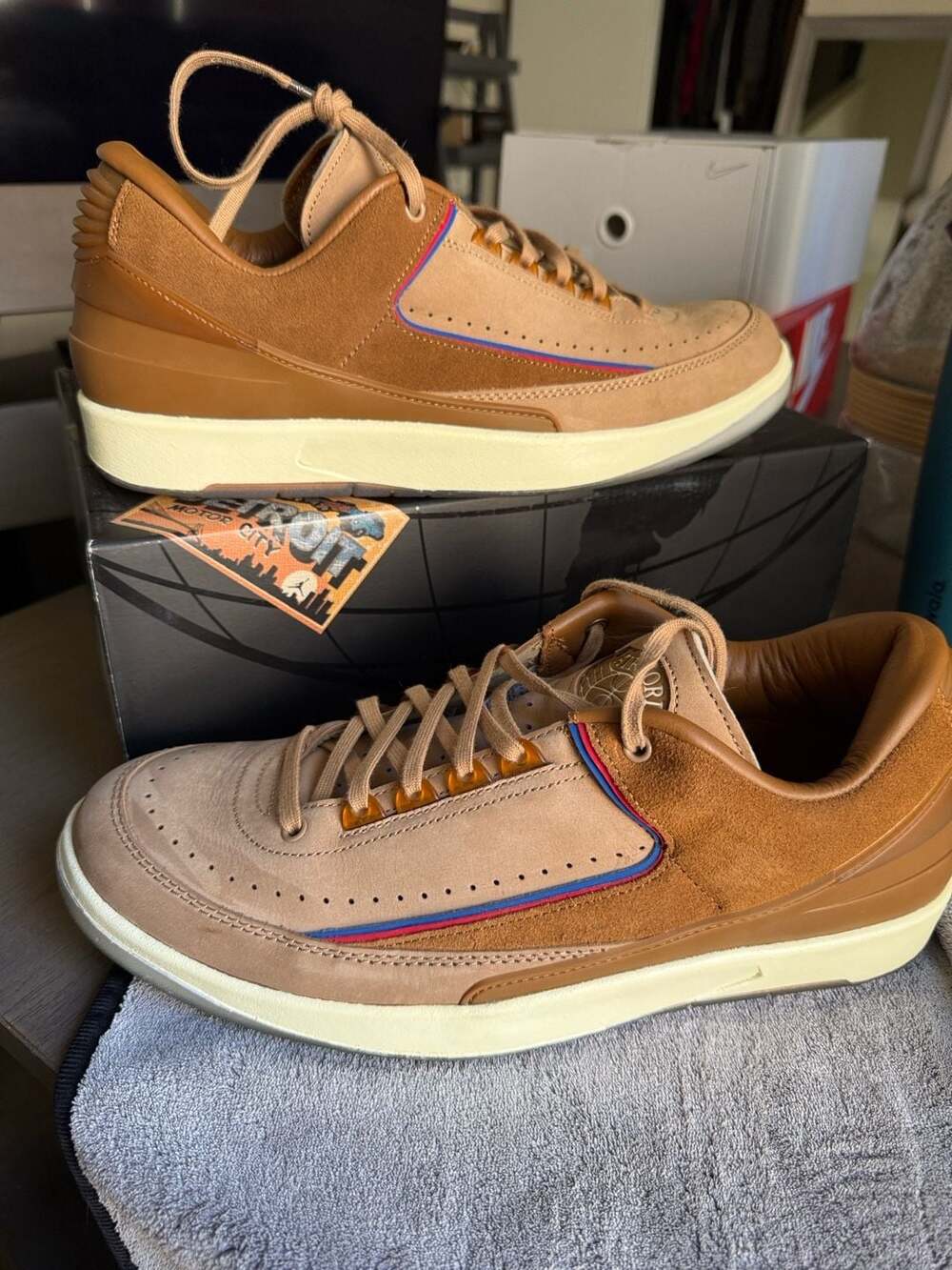 Two 18 x Nike Air Jordan 2 Retro Low SP 'Rocky Tan' DV7129-222